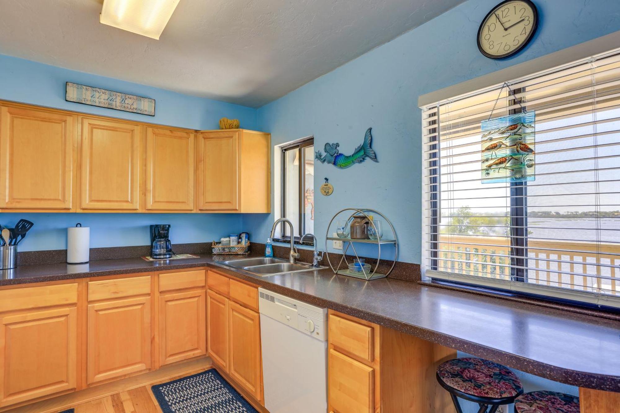 Waterfront Cedar Key Duplex Home Grill And Dock! Dış mekan fotoğraf