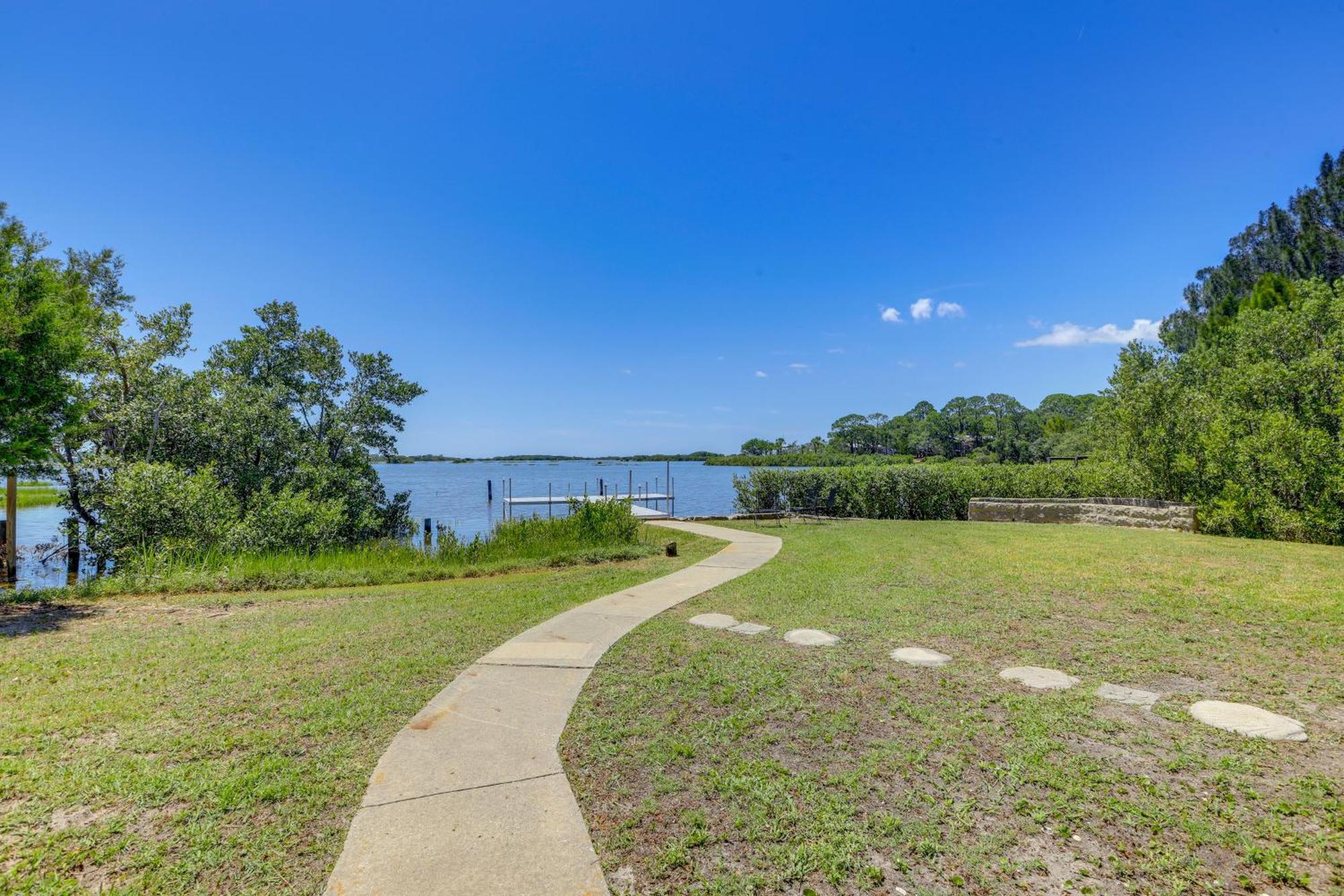Waterfront Cedar Key Duplex Home Grill And Dock! Dış mekan fotoğraf