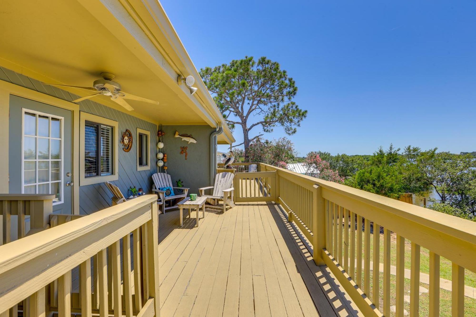 Waterfront Cedar Key Duplex Home Grill And Dock! Dış mekan fotoğraf